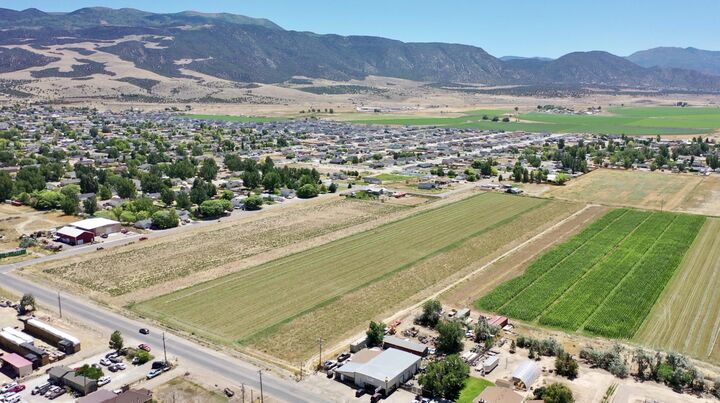 Property Photo:  26.25 Acre E Midvalley Rd  UT 84721 