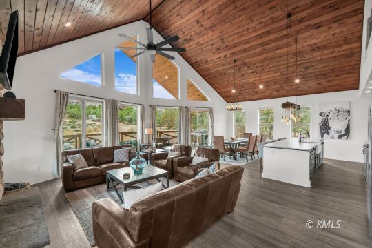 Property Photo: 10915 Pinyon Pine Dr UT 84758