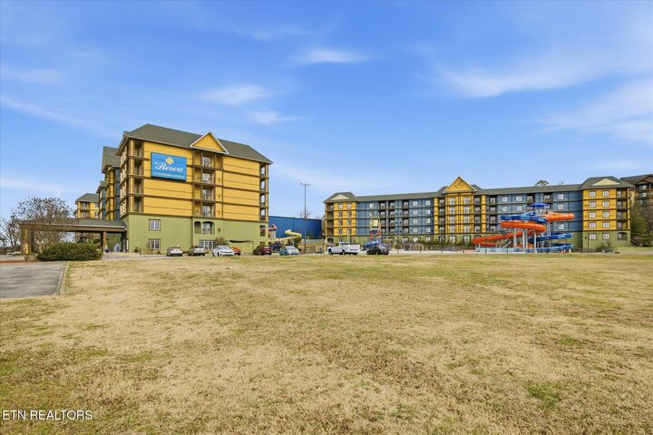 Property Photo:  225 Collier Drive, Unit 2410  TN 37862 