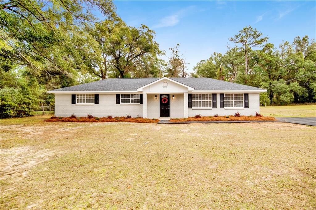 Property Photo:  4606 Outlaw Road  AL 36613 
