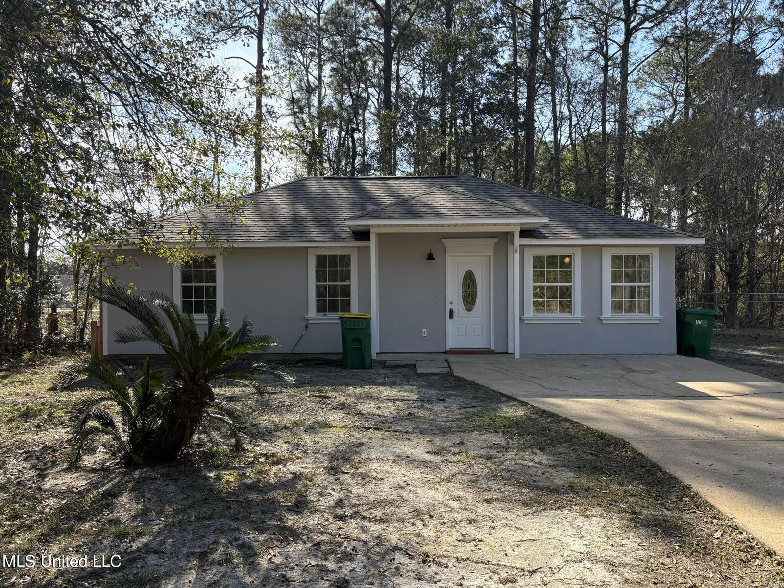 Property Photo:  705 Plum Street  MS 39564 