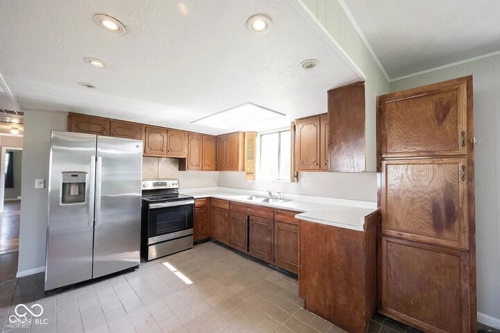 Property Photo:  13907 E 117th Street  IN 46037 