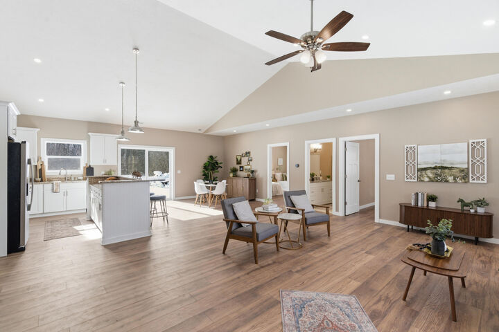 Property Photo: 2824 E B Avenue MI 49080