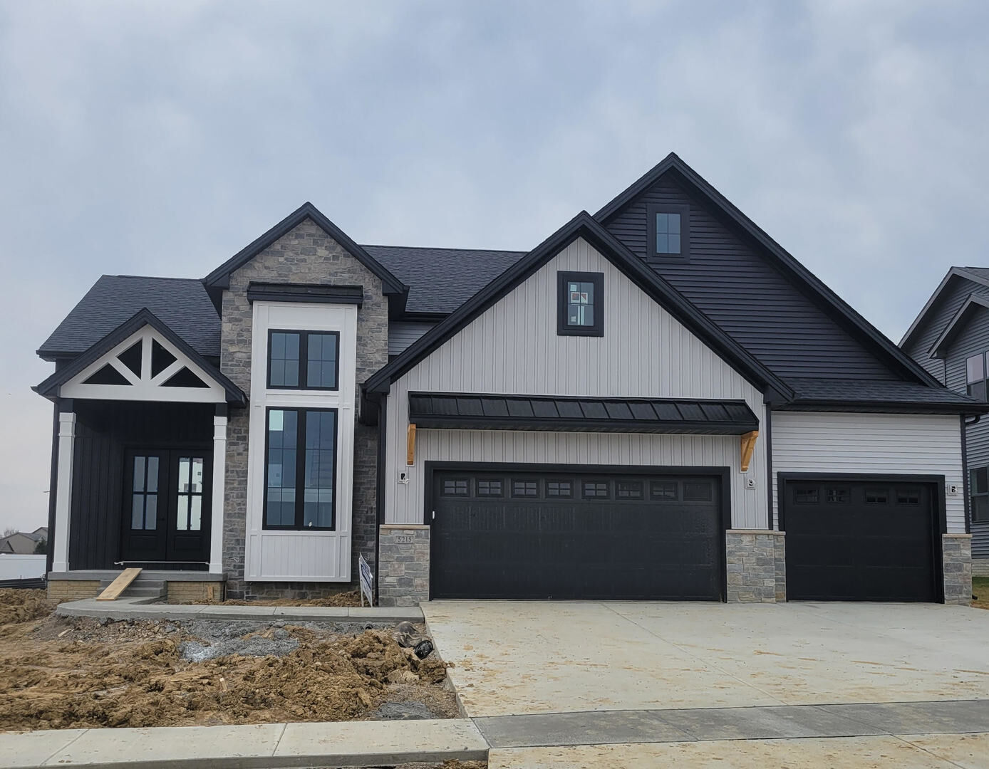 Property Photo:  5215 Castlebar Drive  IL 61705 