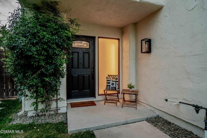 Property Photo:  757 Shadow Lake Drive  CA 91360 