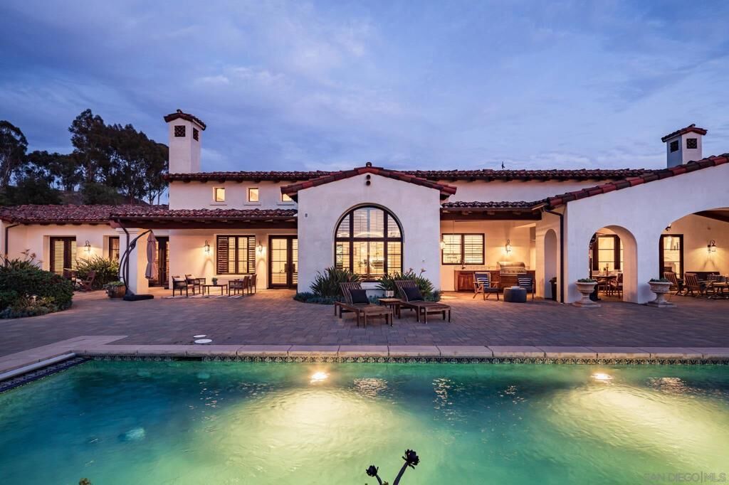 Property Photo: 7576 Northern Lights CA 92127