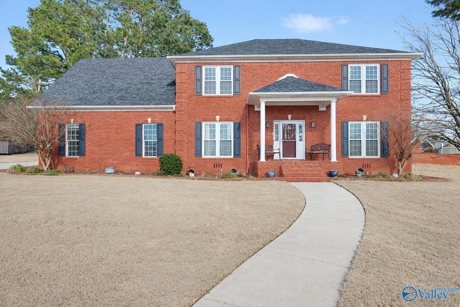 Property Photo:  100 Thomas Woods Court  AL 35806 