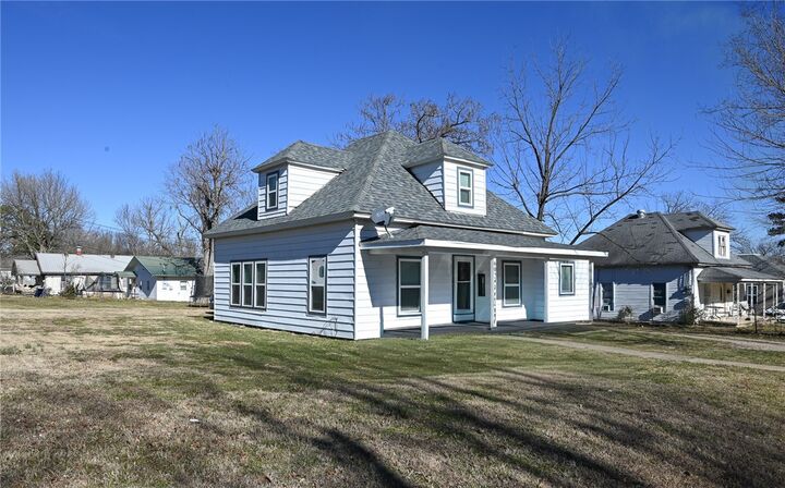 Property Photo:  602 E Church Avenue  AR 72616 