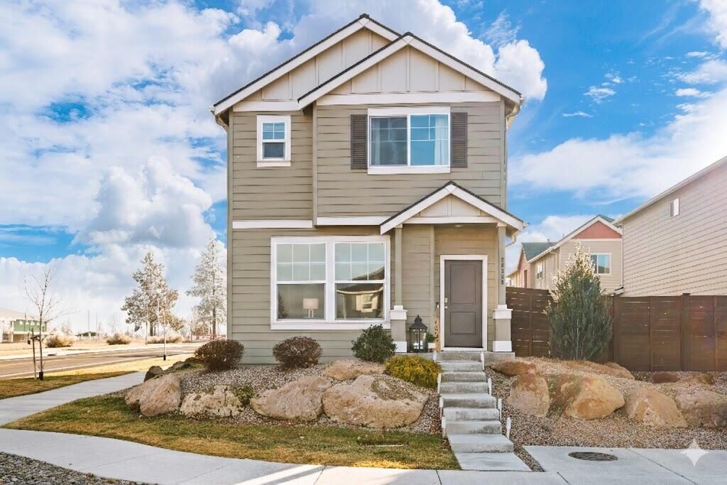 Property Photo:  20539 SE Cameron Avenue  OR 97702 