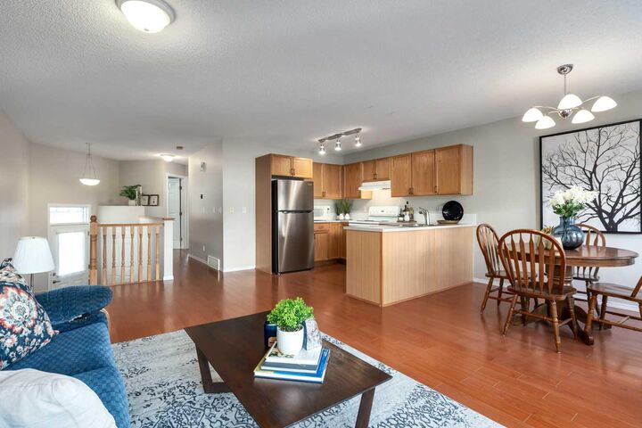 Property Photo:  419 Coventry Road NE  AB T3K 5N1 