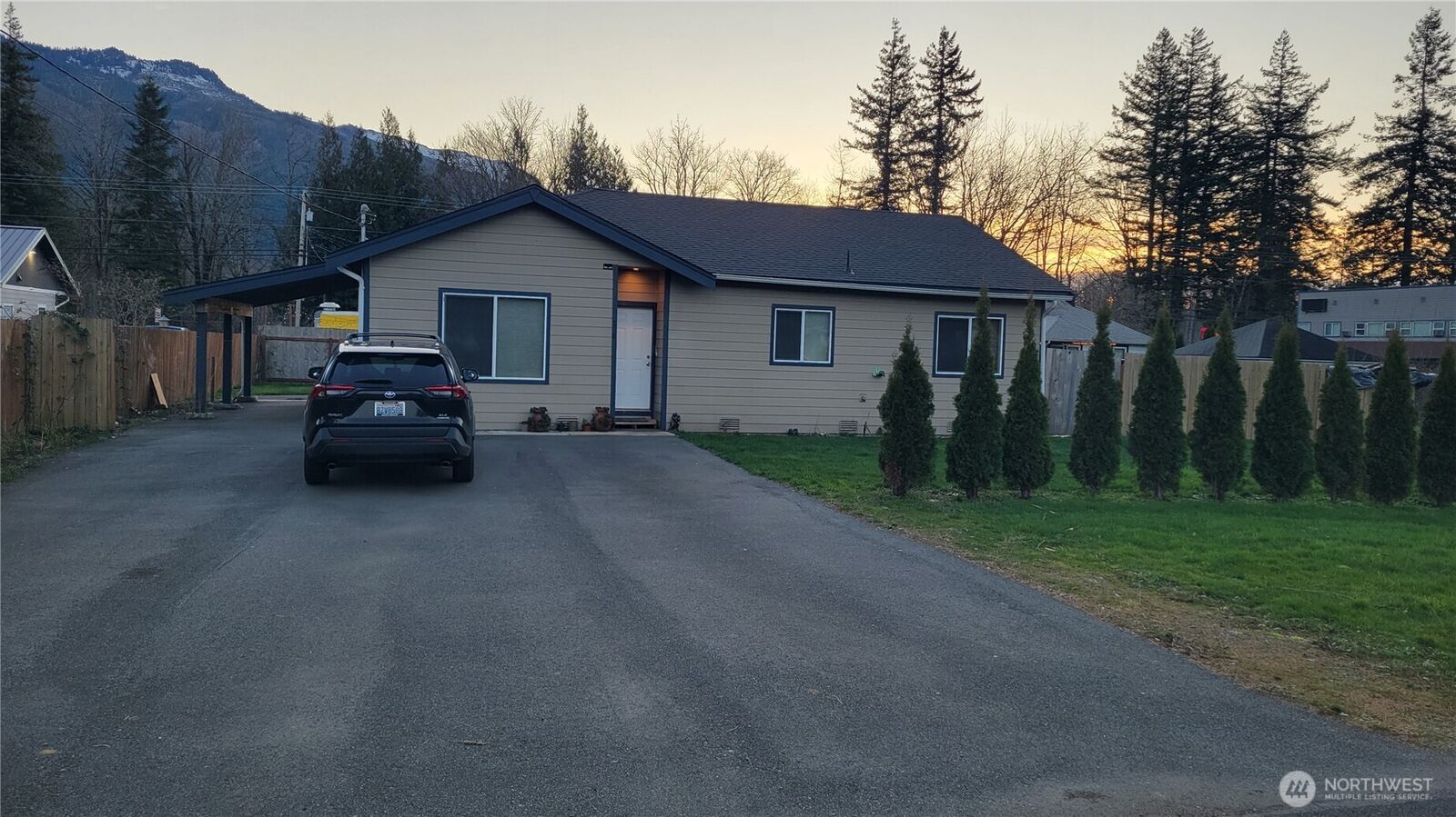 Property Photo: 918 Orchard Avenue WA 98251