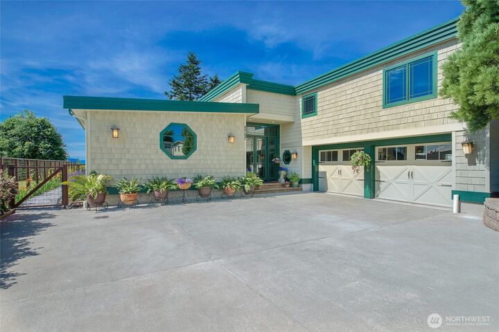 Property Photo:  5727  Nakat Way  WA 98230 