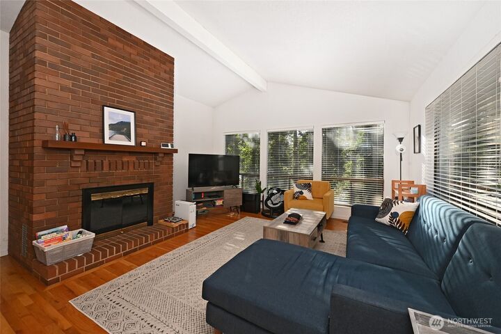 Property Photo: 1614 NE 199th Court WA 98155