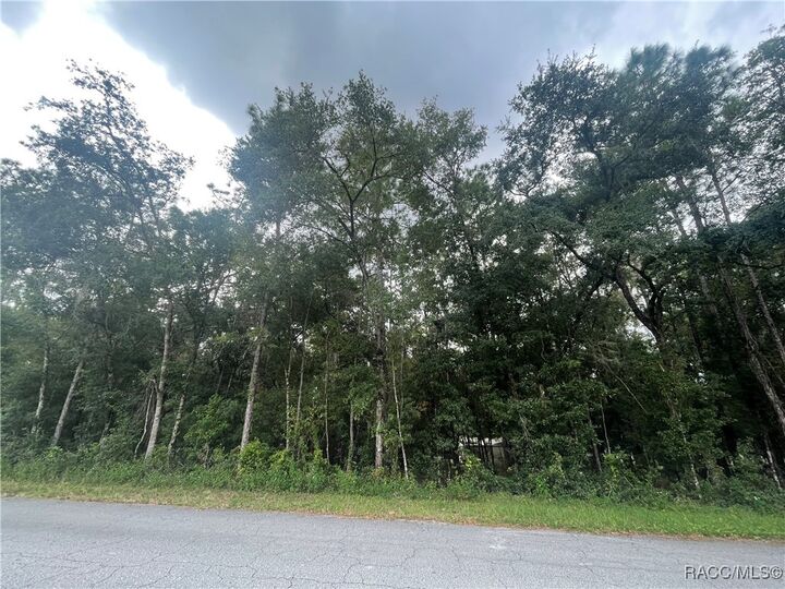 Property Photo: 6534 Kent Street FL 35542