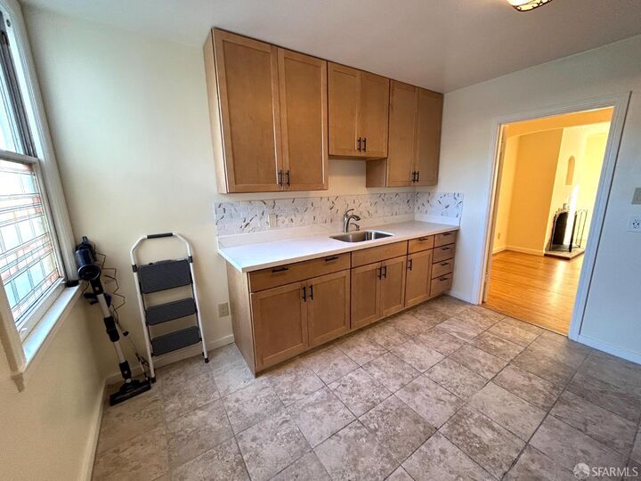 Property Photo:  106 Caselli Avenue 106  CA 94114 