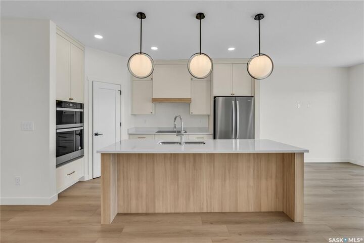 Photo de la propriété:  720 Brighton Boulevard 4  SK S7V 1X1 