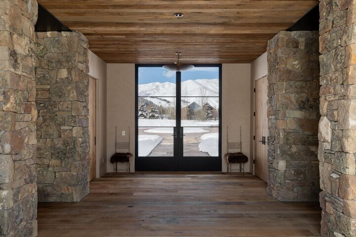 Property Photo: 201 High Meadows Lane ID 83340