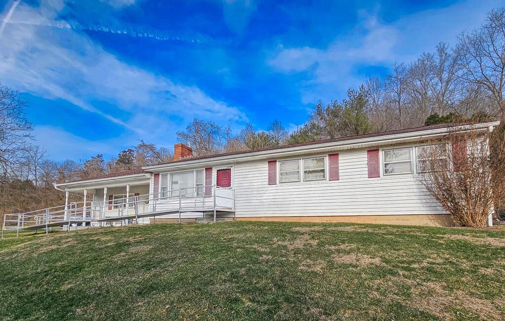 Property Photo: 3726 St. Rt. 218 OH 45631