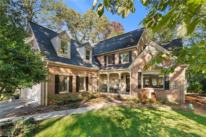 Property Photo:  3707 Bradwyck Circle  NC 27104 