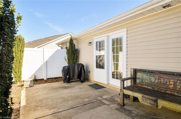 Property Photo:  3118 Hyde Place Circle  NC 27103 