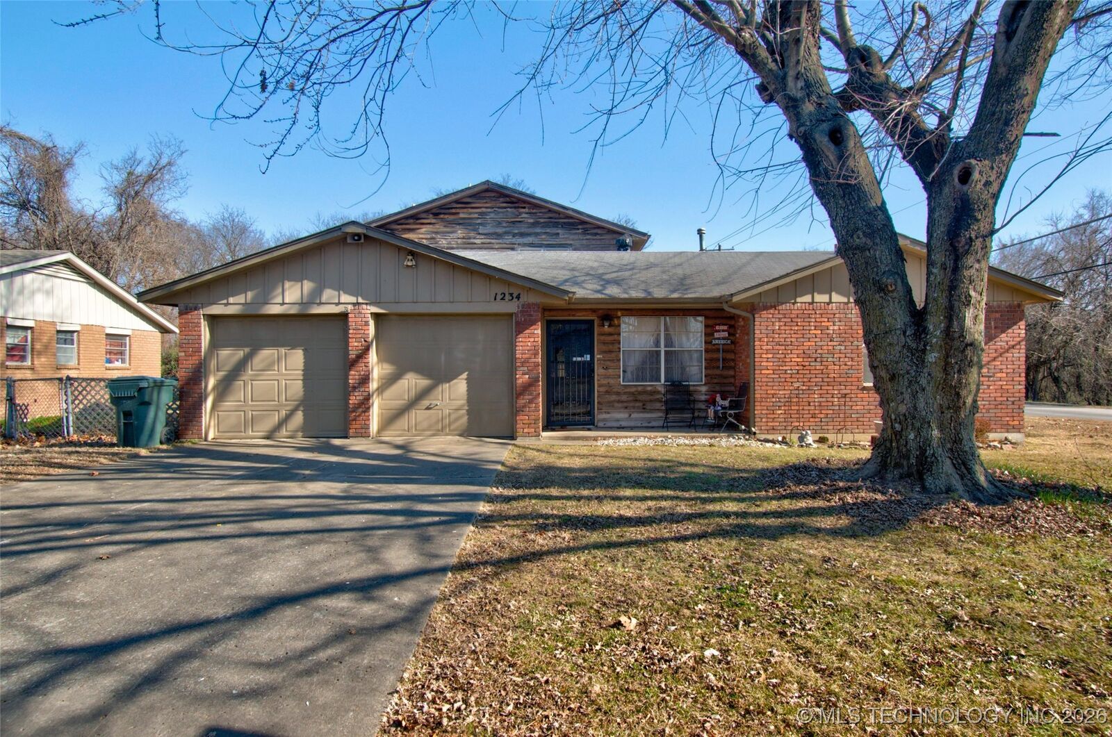 Property Photo: 1234 S 31st Street W OK 74401