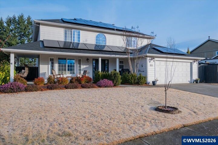 Property Photo: 229 Hazelbrook Dr N OR 97303