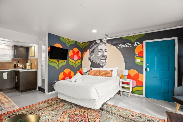 Property Photo: 1406 Summit Street TX 78741