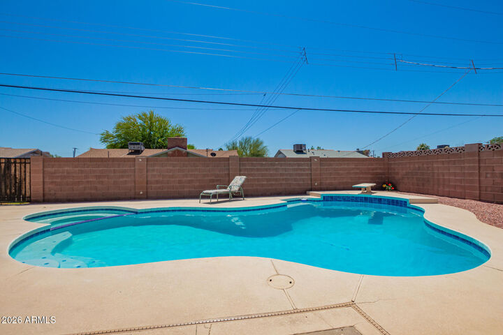 Property Photo: 3913 W Krall Street AZ 85019
