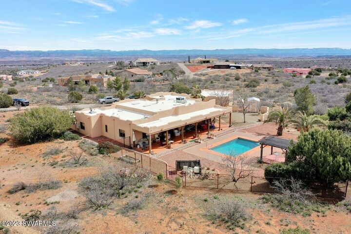 Property Photo:  425 E Thorn Ridge Rd  AZ 86326 