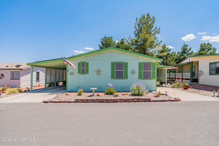 Property Photo:  2050 Az-89A 289  AZ 86326 