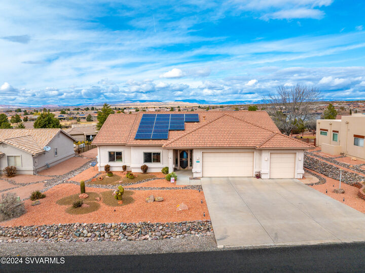 Property Photo: 1155 S Verde Santa Fe Parkway AZ 86325