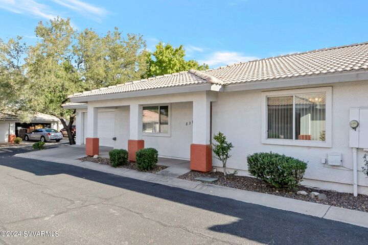 Property Photo:  831 E June Court  AZ 86326 