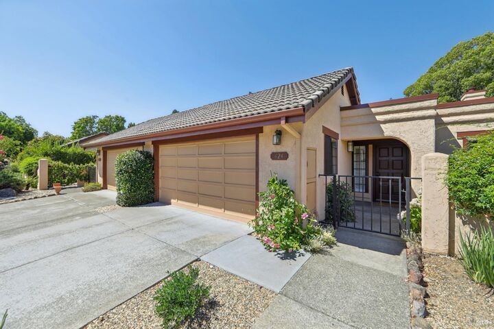 Property Photo: 424 La Quinta Lane CA 95476