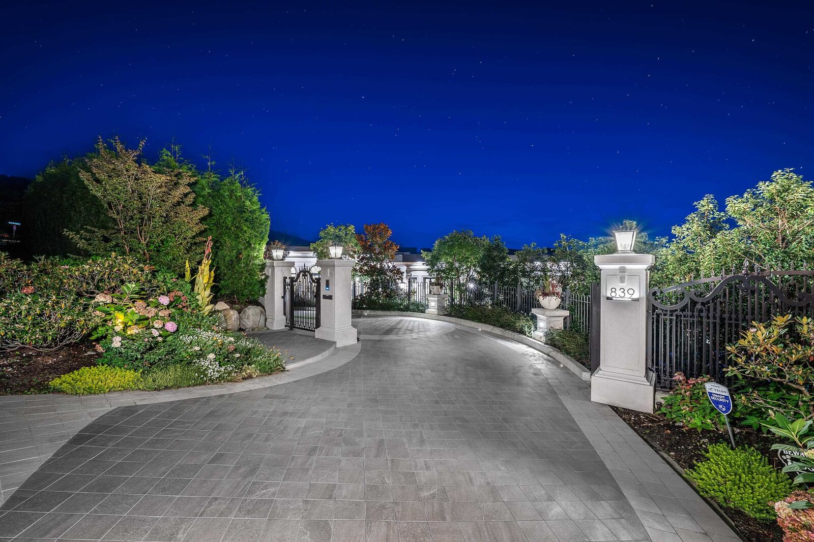 Property Photo: 839 Eyremount Drive BC V7S 2A8