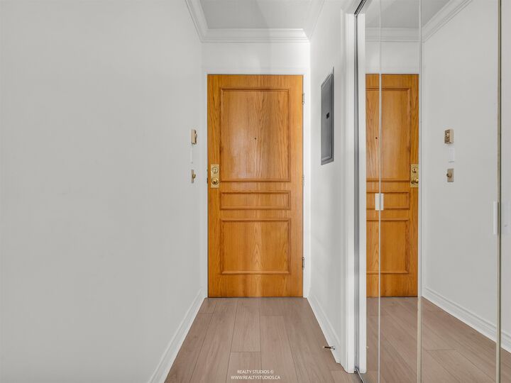 Property Photo:  588 16th Street 201  BC V7V 3R7 