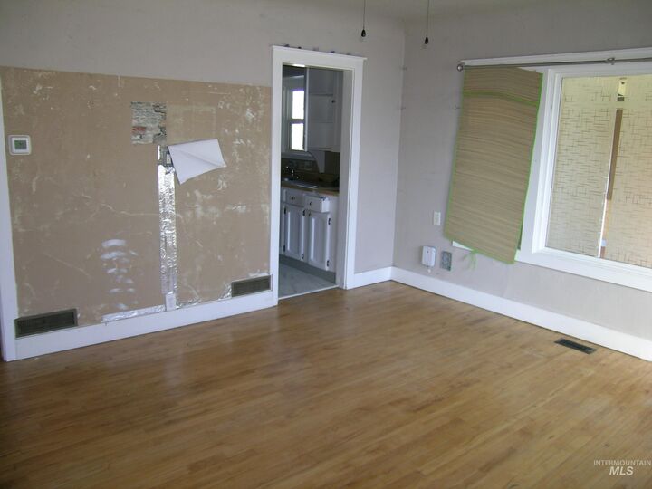 Property Photo: 415 20th Ave N ID 83686