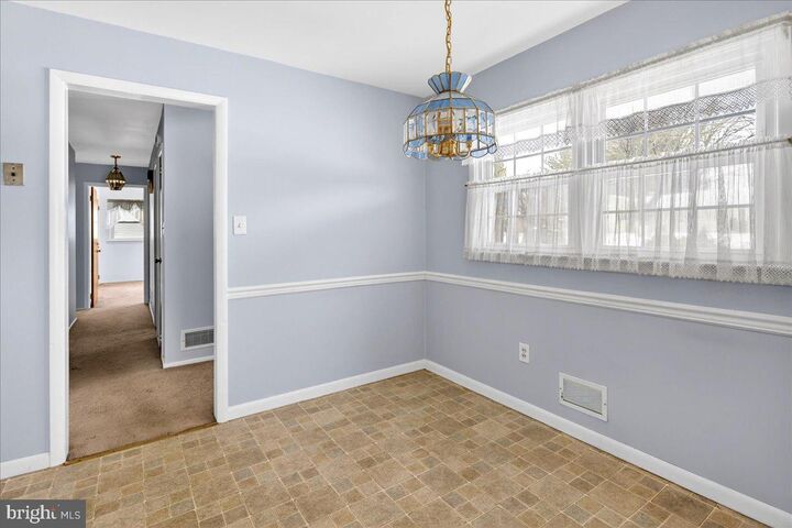 Property Photo:  6 Royal Oak Rd  NJ 08648 