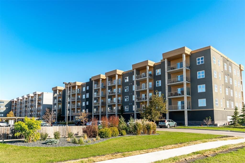 Property Photo:  100 Creek Bend Road  MB R2N 0G1 