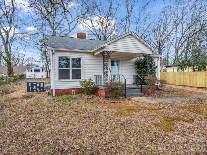 Property Photo: 412 Franklin Avenue NC 28150