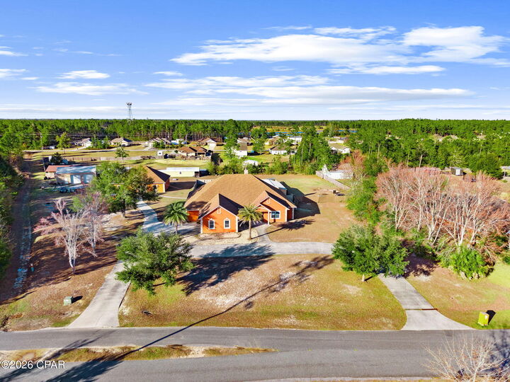 Property Photo: 101 White Oaks Boulevard FL 32409