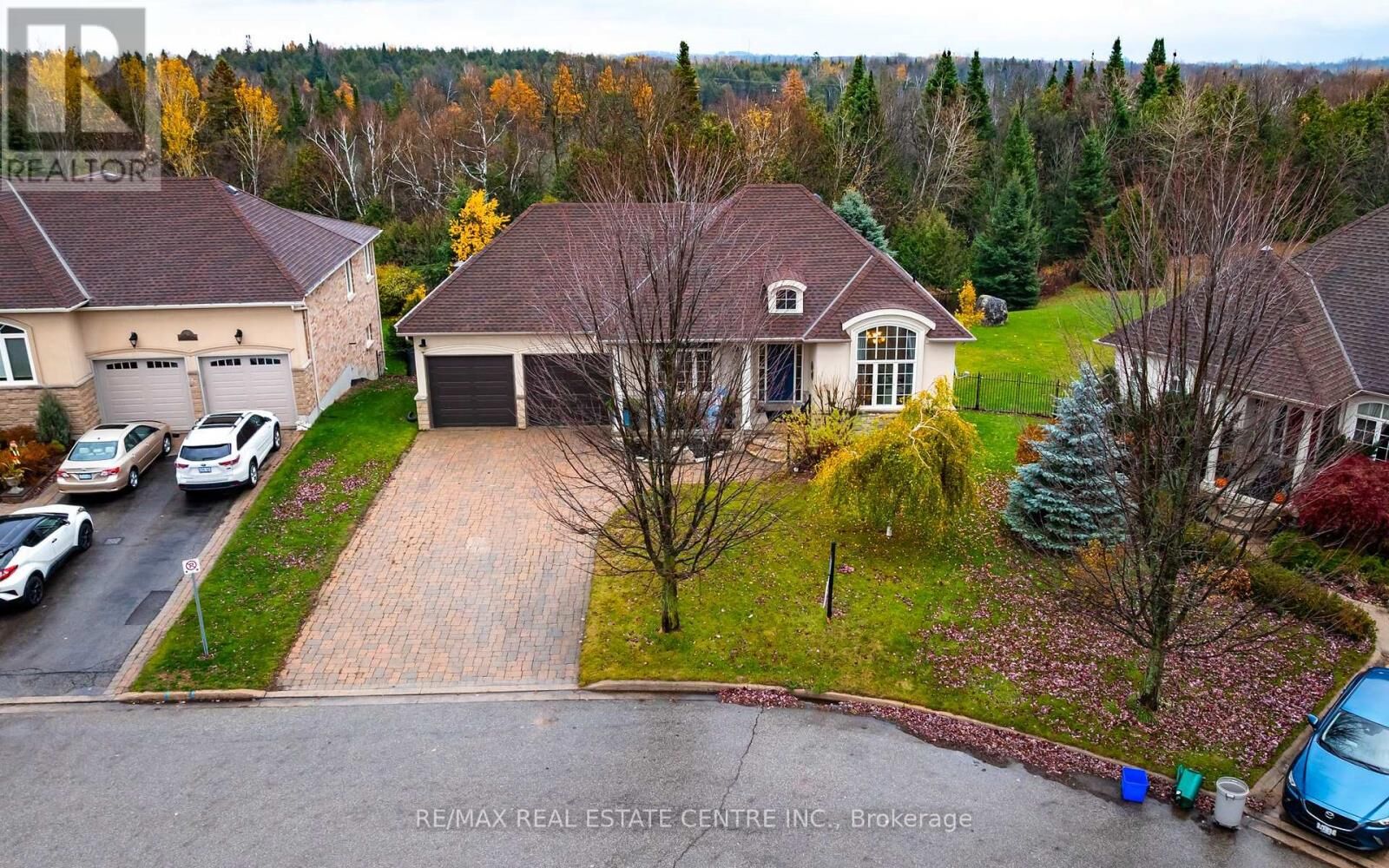 Property Photo: 59 Young Court ON L9W 0A8