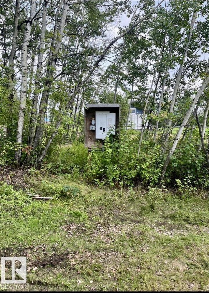 Property Photo:  #3 62103 Range Road 133A  AB T0A 3C0 