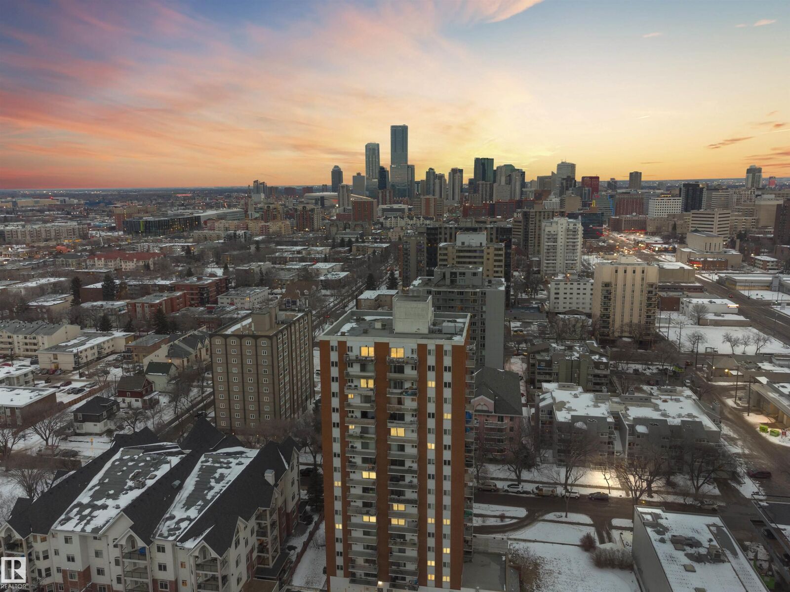 Property Photo:  10150 117 Street NW 1504  AB T5K 2J2 