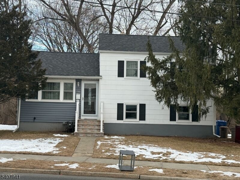 Property Photo:  706 Cedarbrook Ave  NJ 07080 