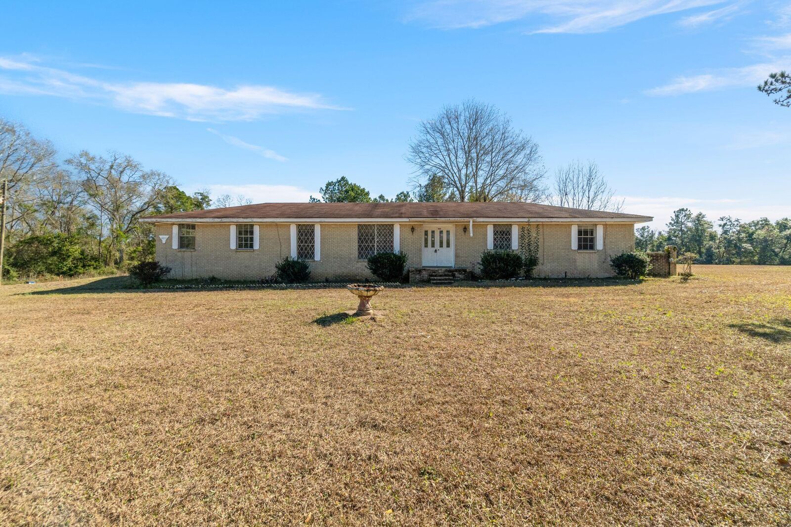 Property Photo:  180 Ralston Rd.  MS 39401 