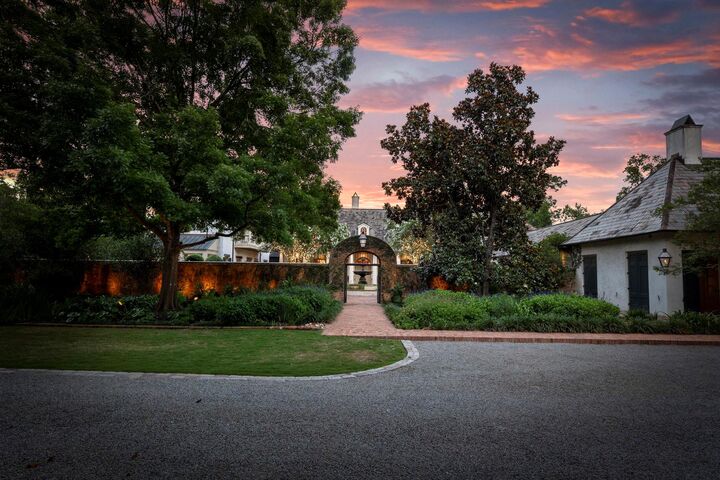 Property Photo:  2 Grand Colonial Drive  TX 77382 