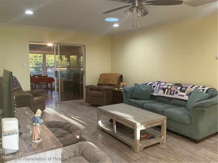 Property Photo:  126 Parkview Circle  FL 33852 