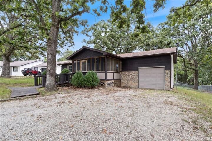 Property Photo:  23209 Oakwood Circle  MO 65668 