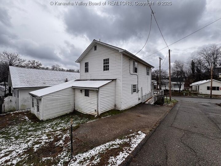 Property Photo: 408 Rotary Road WV 25705