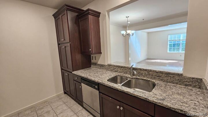 Property Photo:  103 Canter Court  NY 10924 